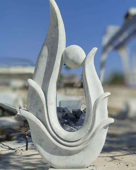 Durable natural stone sculpture suitable for gardens, temples and outdoor landscapes